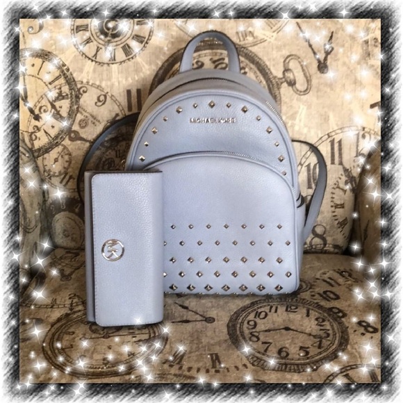 Michael Kors Handbags - 🎁My SALE..MKors ABBEY Backpack/FULTON Wallet